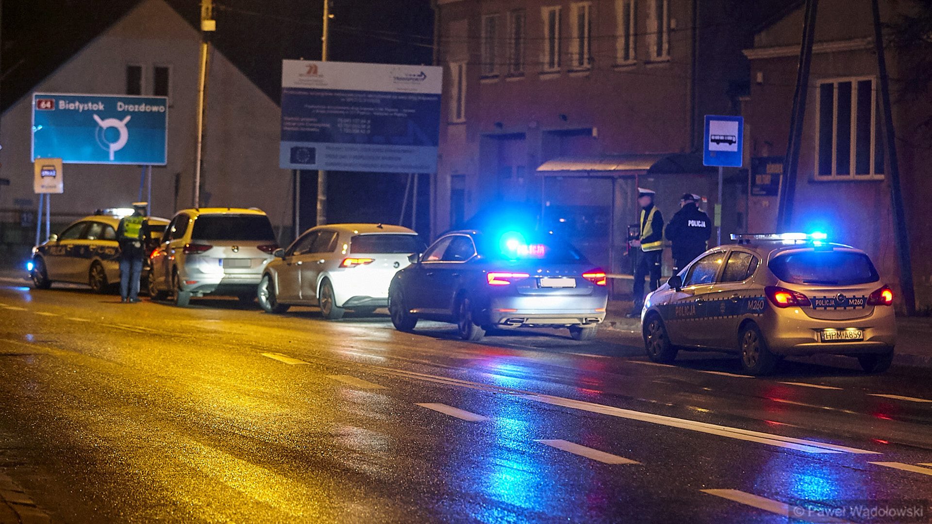 Kolejnych przemytników przewożących migrantów zatrzymała podlaska policja