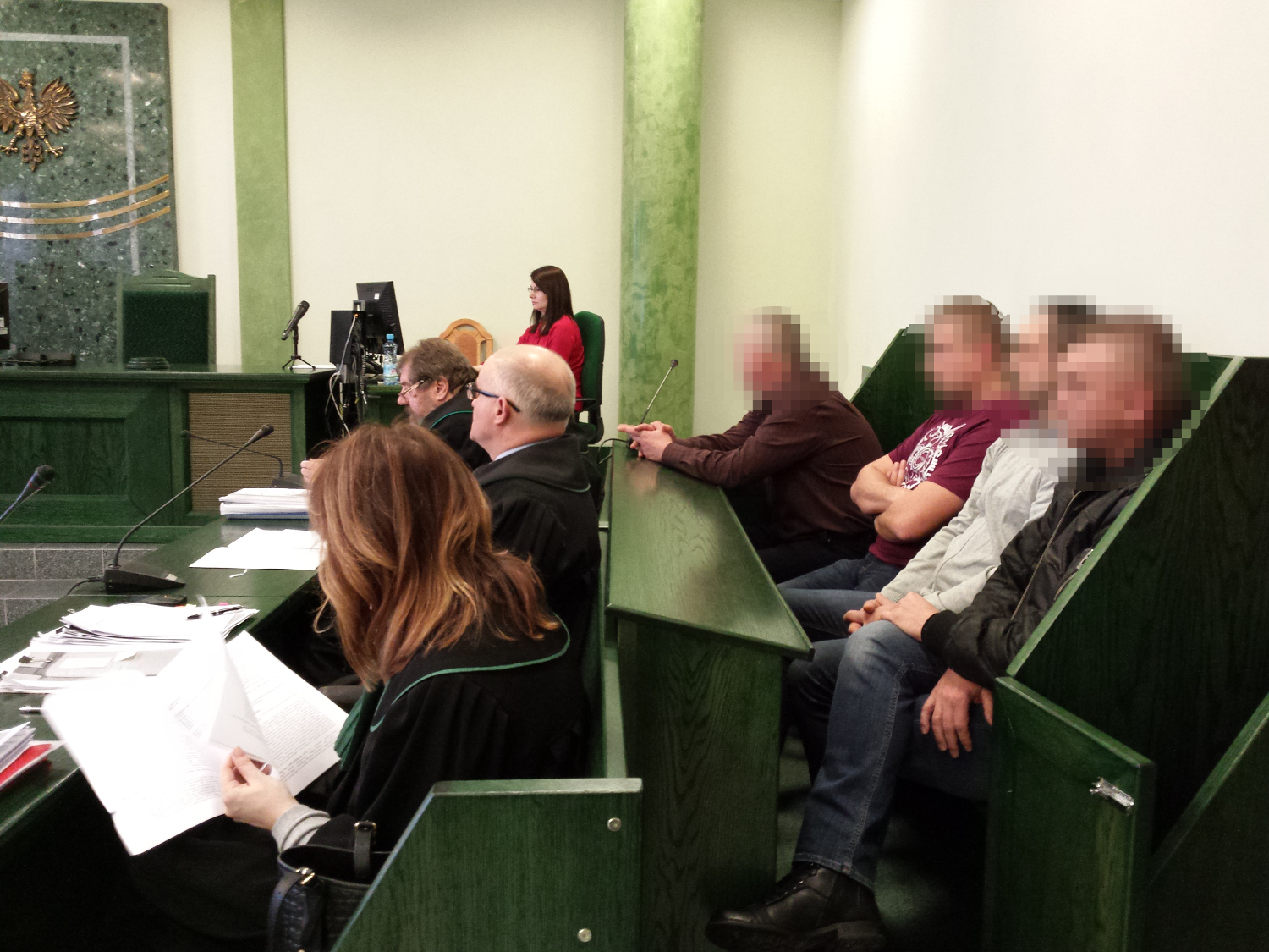 Białystok:  Policjanci przed sądem w sprawie fikcyjnych stłuczek