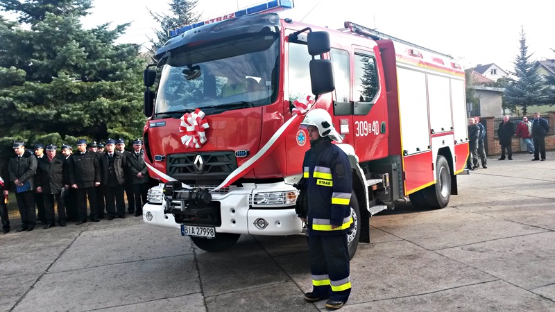 OSP w Łapach otrzymała nowy wóz