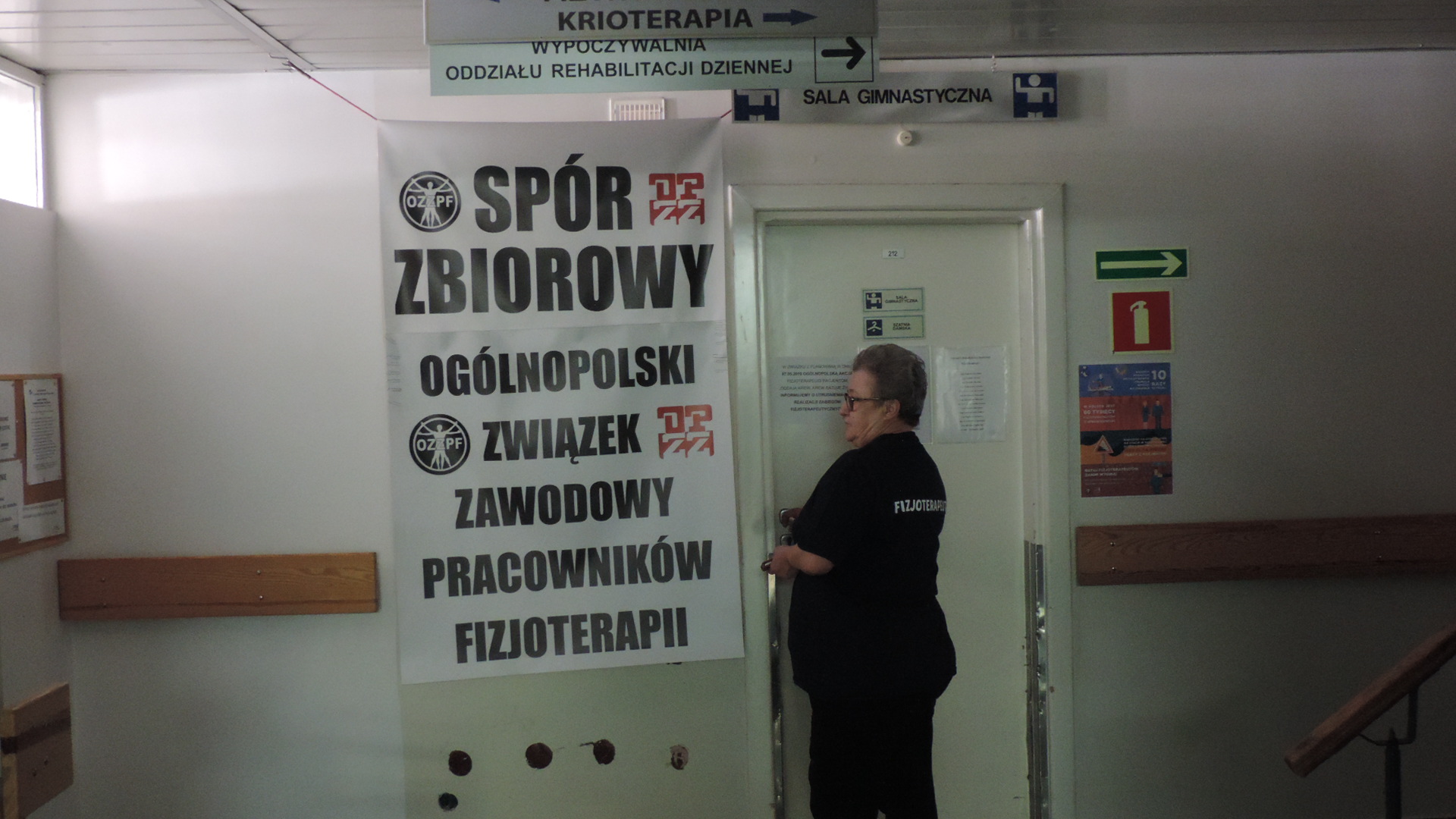 Domagają się podwyżek płac - trwa protest fizjoterapeutów