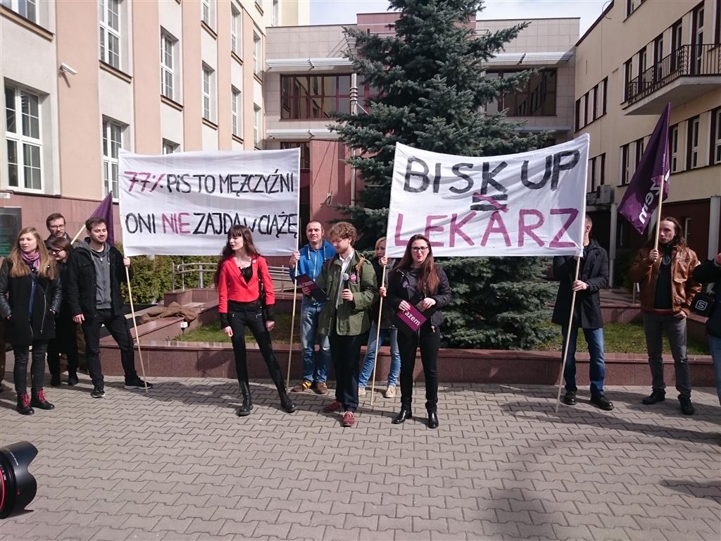 Białystok:  Protest w obronie prawa do aborcji