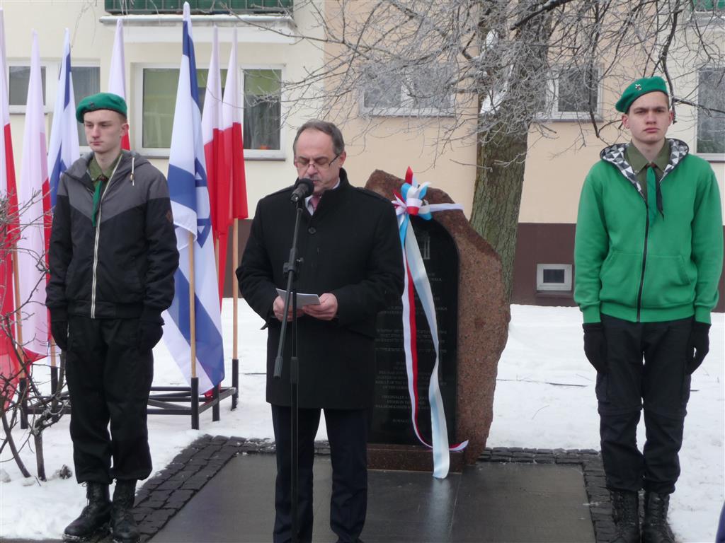 Suwałki:  Obelisk upamiętniający zamordowanych w czasie wojny żydowskich mieszkańców miasta