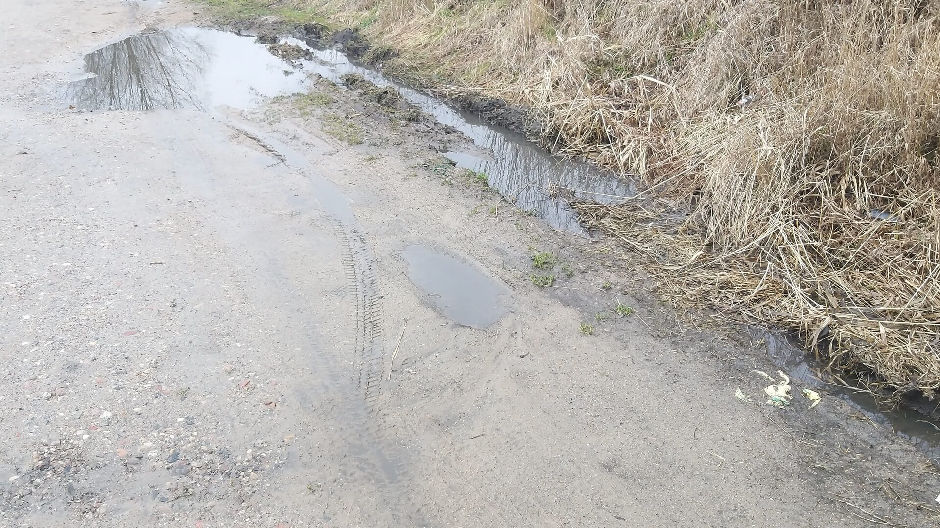 Nie będzie na razie budowy chodnika i ścieżki rowerowej wzdłuż ul. Piasta w Białymstoku