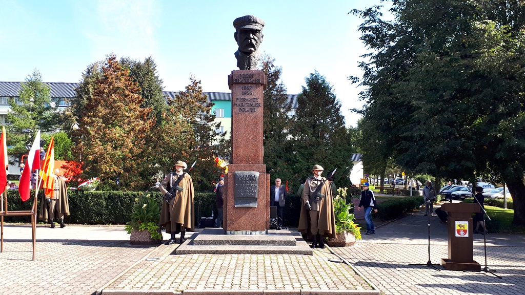 Mieszkańcy Sokółki i samorządowcy upamiętnili 97. rocznicę bitwy nad Niemnem