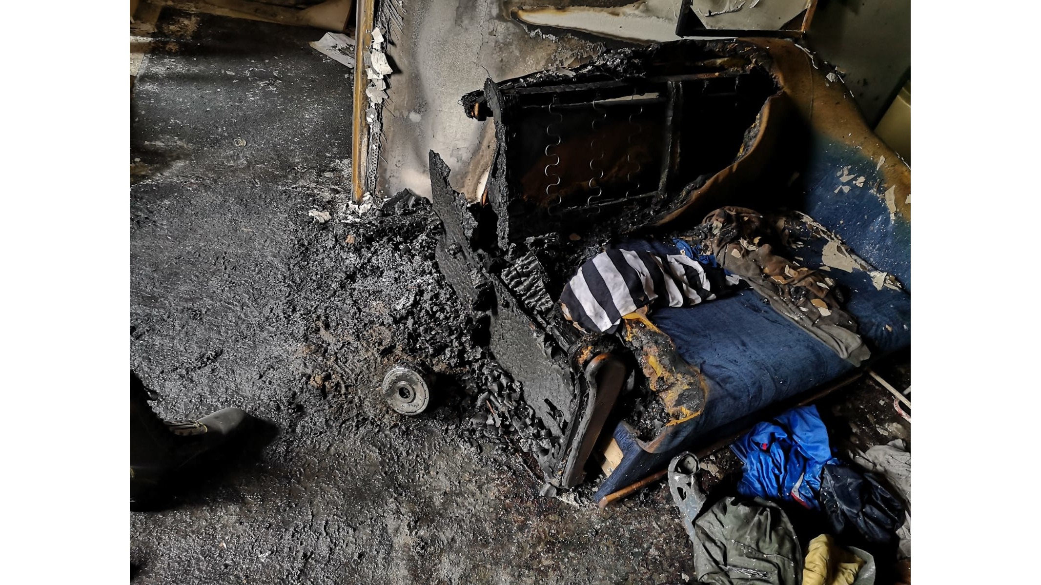 Wybuch w kamienicy w Szczuczynie - jedna osoba trafiła do szpitala