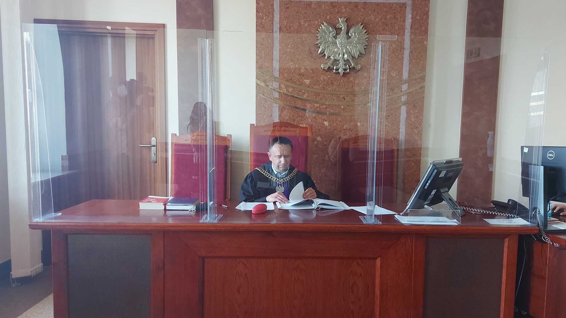 Rafał Betlejewski uniewinniony za napis "Tęsknię za Tobą, Żydzie"