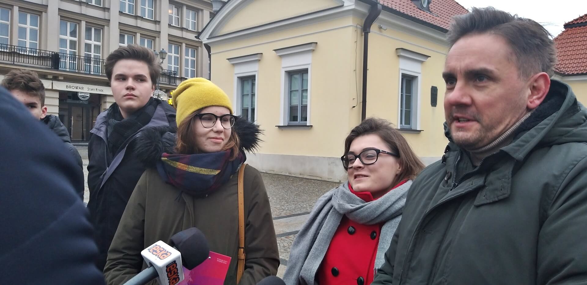 Działacze Lewicy promują ich kandydata na prezydenta RP