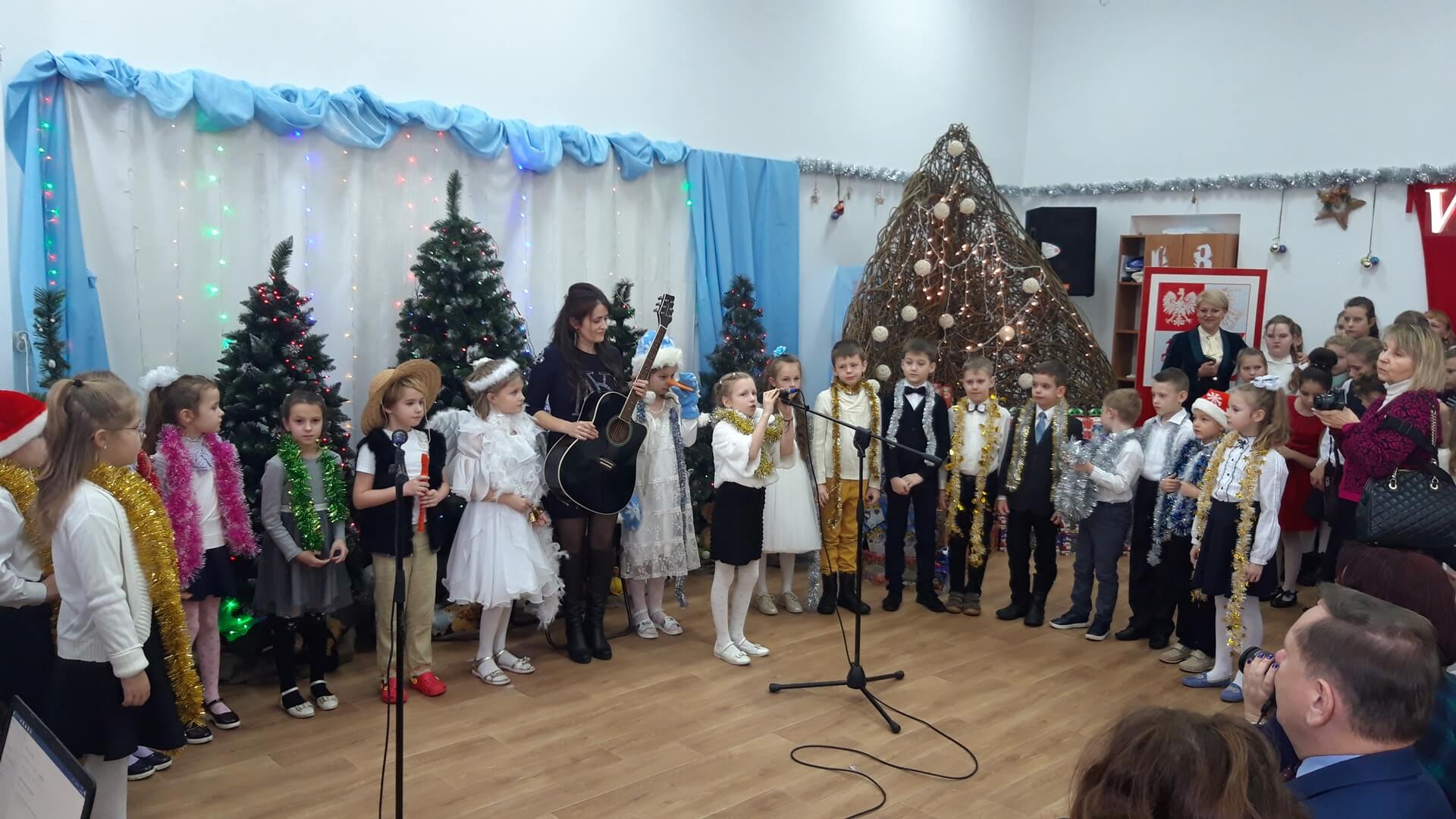 Ponad 400 polskich dzieci wzięło udział w choince organizowanej w Grodnie