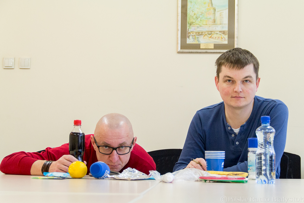 Czyszczenie bez detergentów - eksperyment dziennikarzy Radia Białystok