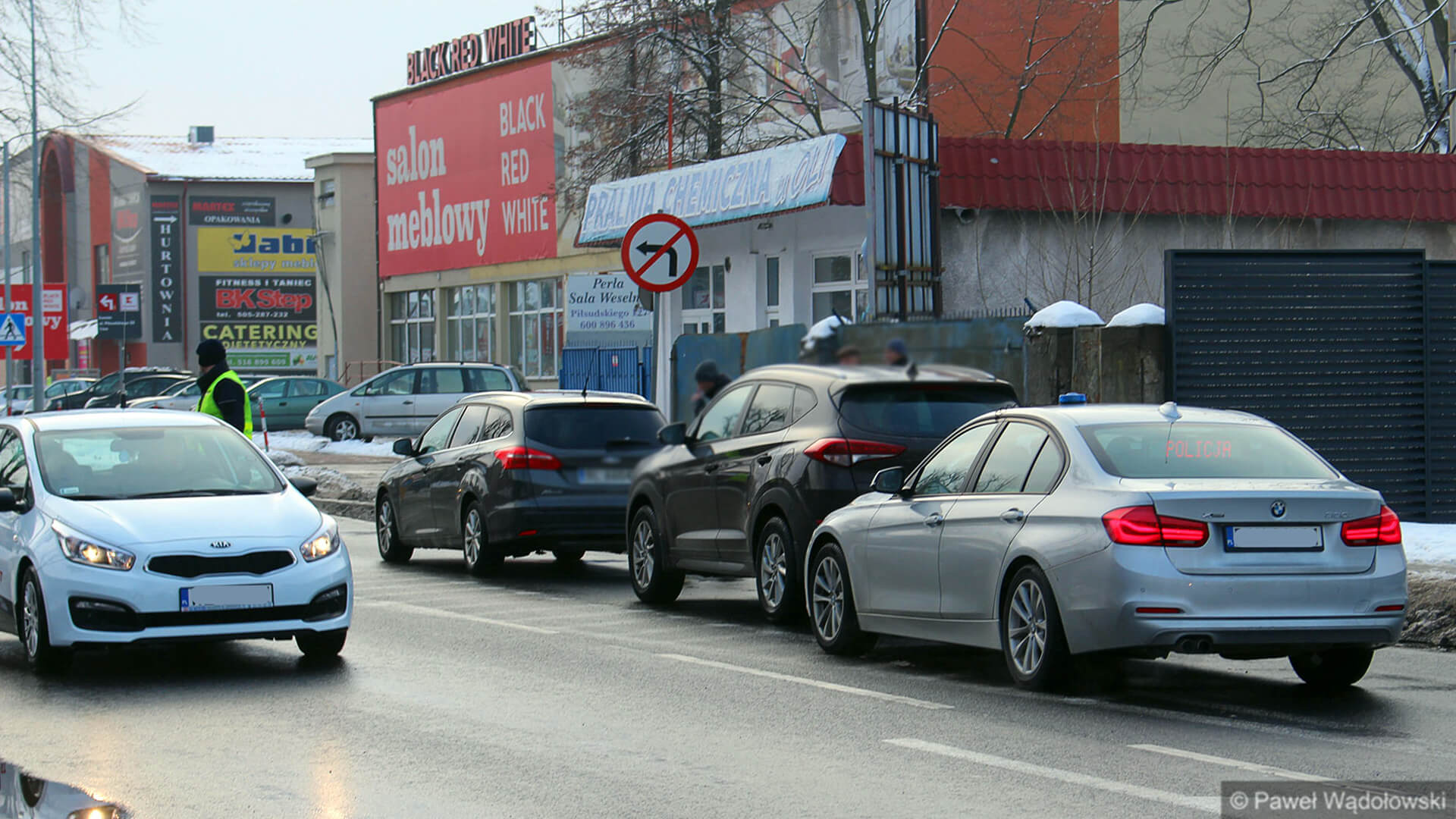 9-letnie dziecko trafiło do szpitala po zderzeniu dwóch samochodów w Łomży