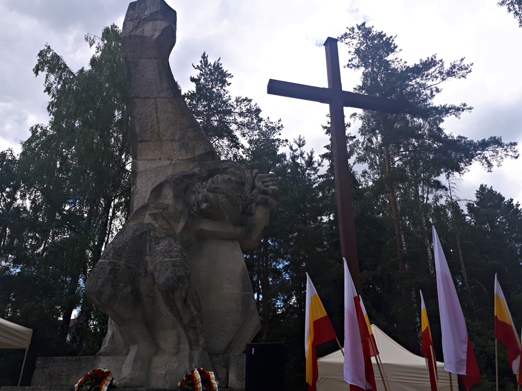 Oddali hołd ofiarom największej zbrodni hitlerowskiej na Białostocczyźnie