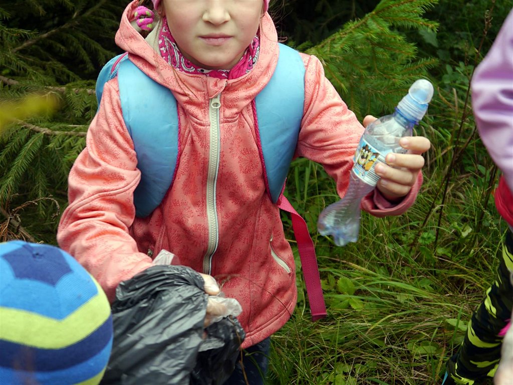 "Nie ma śmieci – są surowce" - to hasło tegorocznej akcji Sprzątania Świata