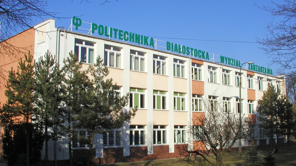 Dziewczyny chętniej wybierają uczelnie techniczne - jak jest na Politechnice Białostockiej?