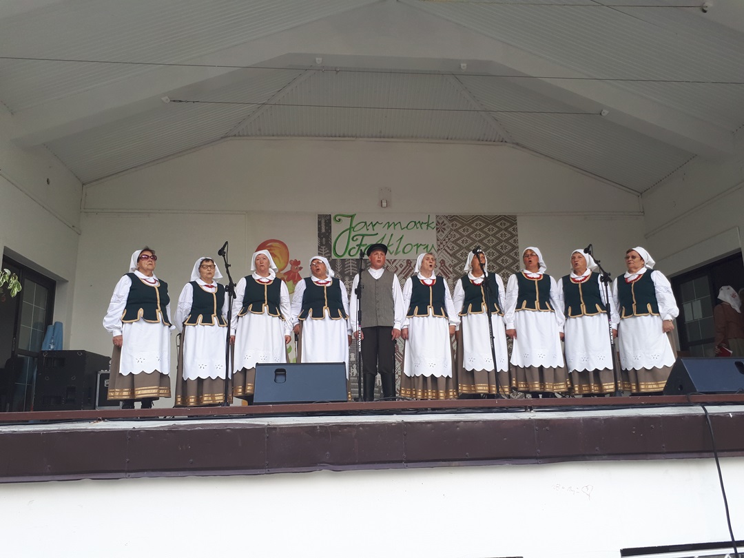 Występy zespołów ludowych i lokalne przysmaki - Suwalski Jarmark Folkloru