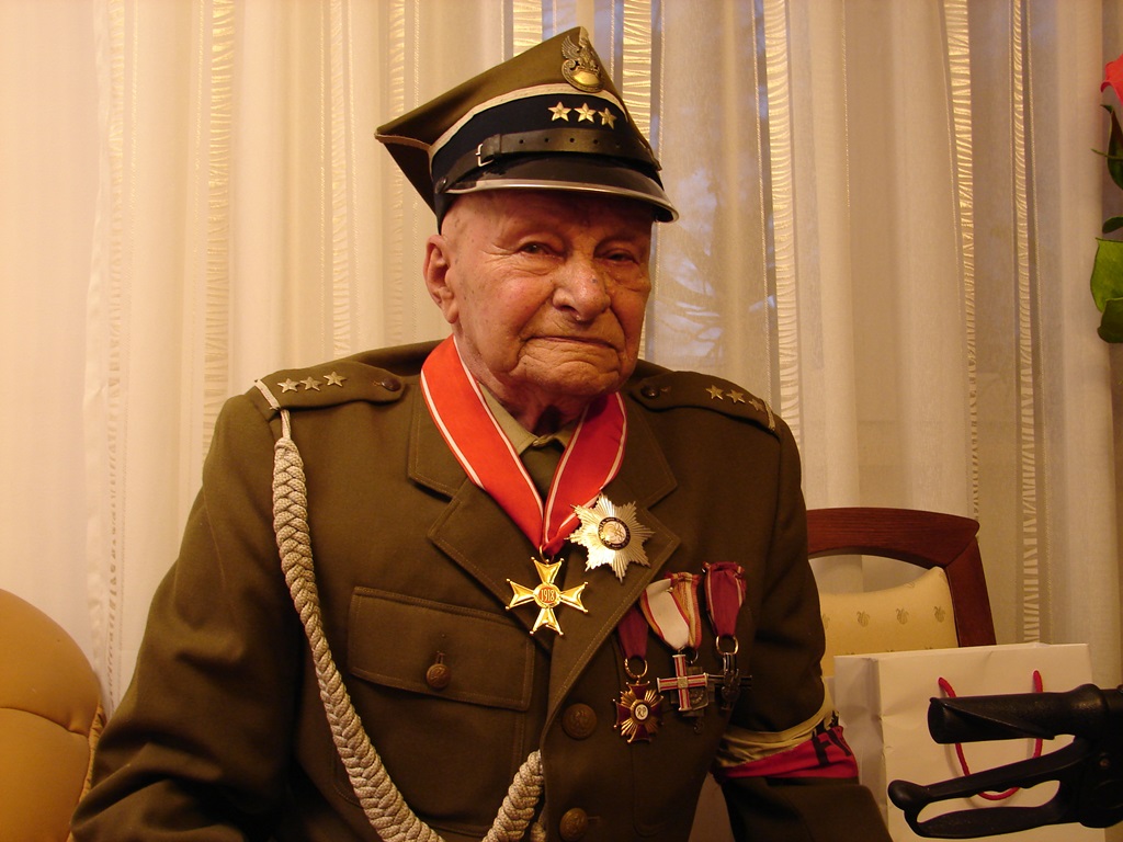 Kombatant AK i "Solidarności" Kazimierz Chodzicki odznaczony Krzyżem Komandorskim