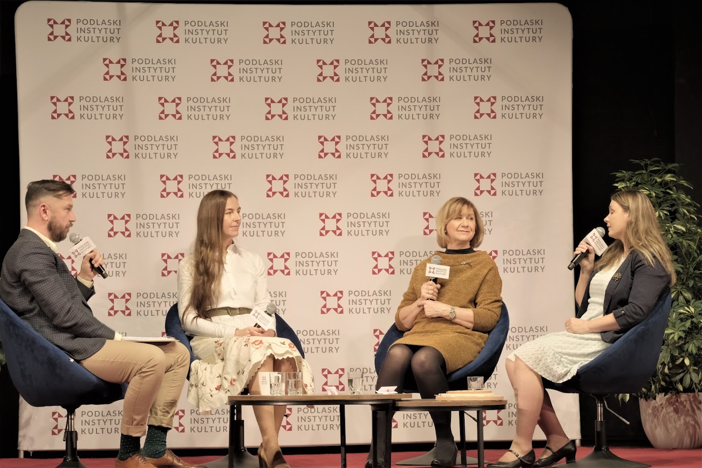 Spotkanie pod hasłem "Więc chodź, wyhaftuj mój świat. Handmade po podlasku” w PIK