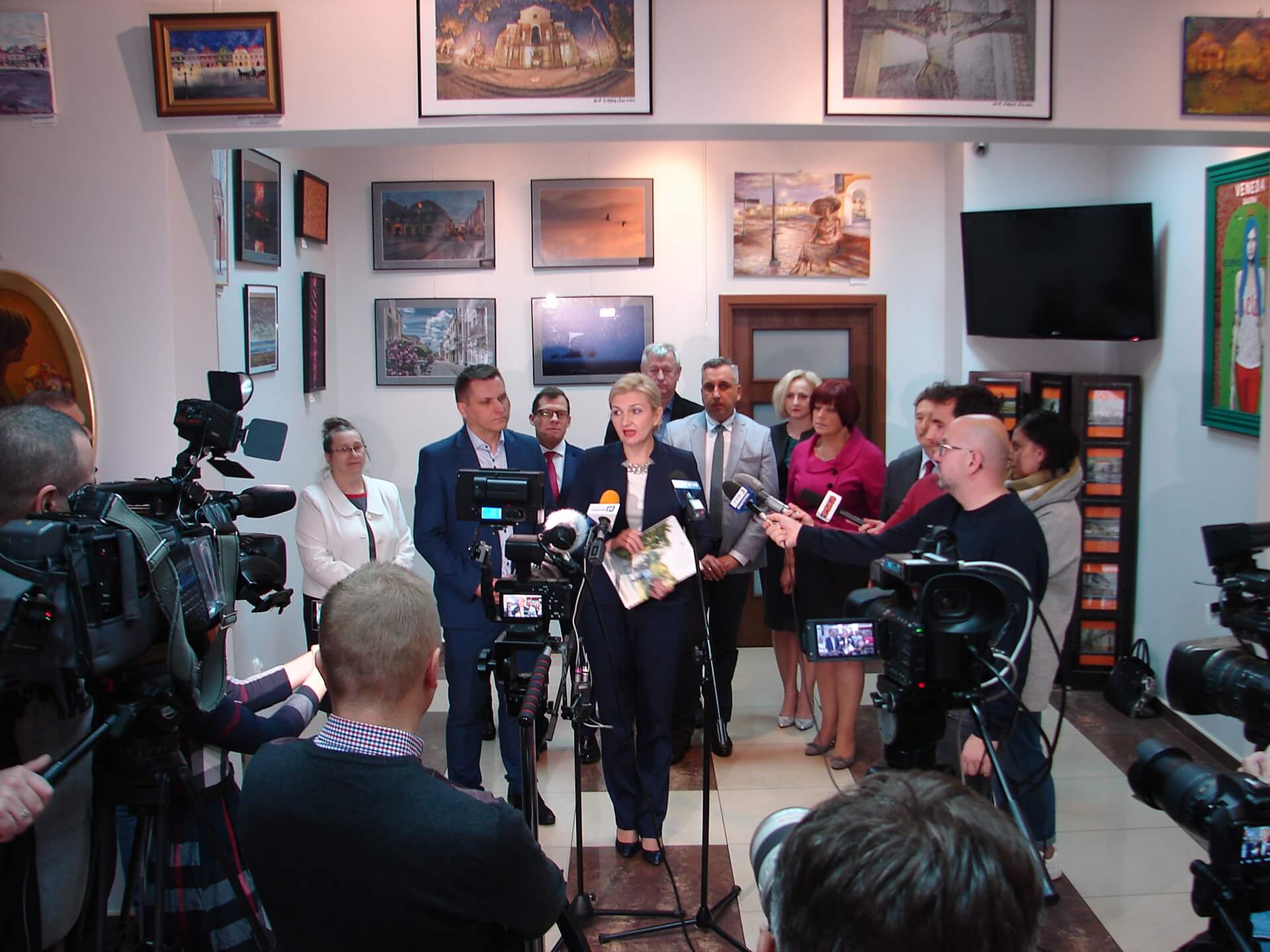 Agnieszka Muzyk zarzuca prezydentowi Łomży prowadzenie zbyt kosztownych inwestycji