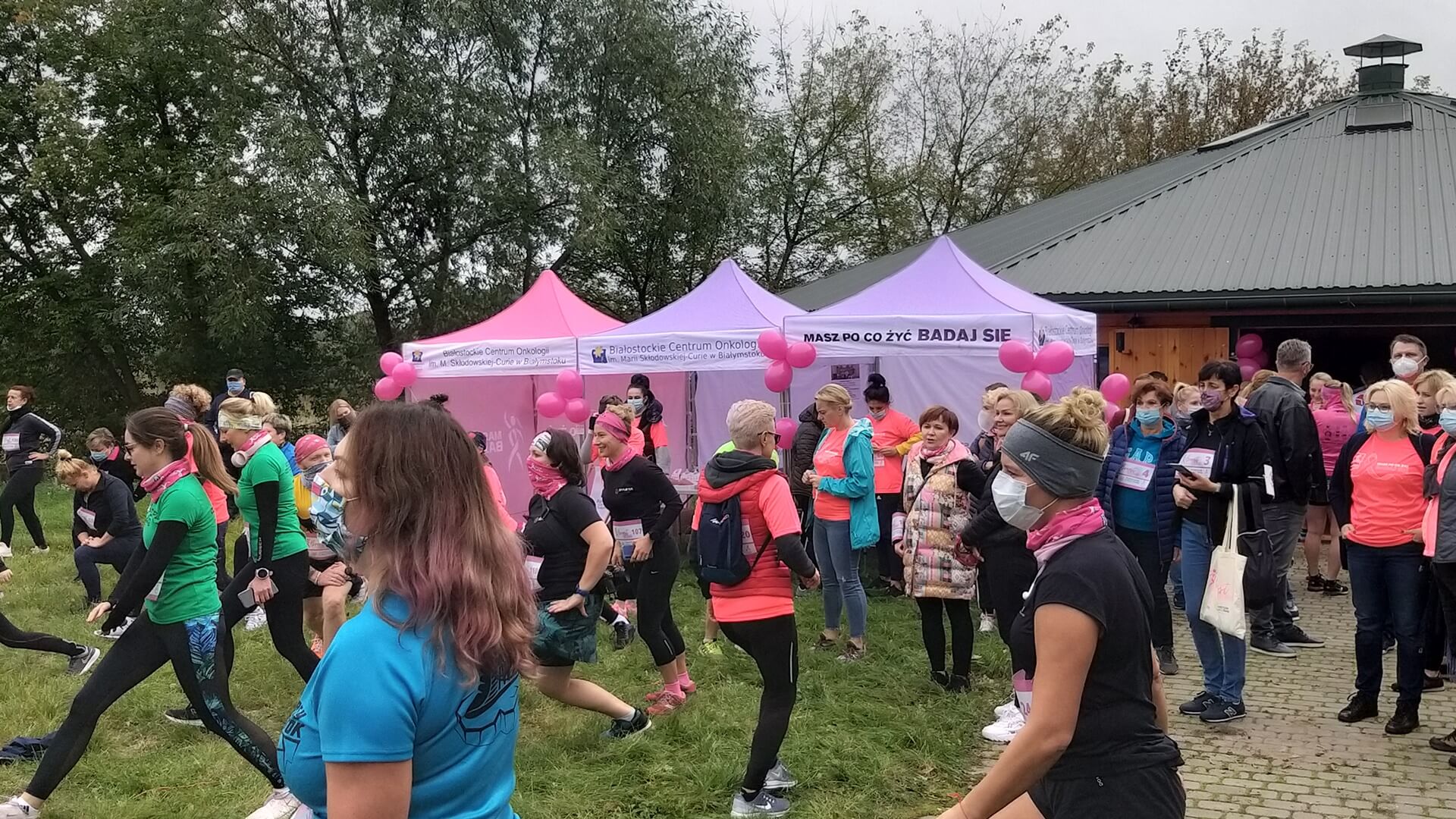 Około 250 osób wzięło udział w biegu Breast Run w Supraślu