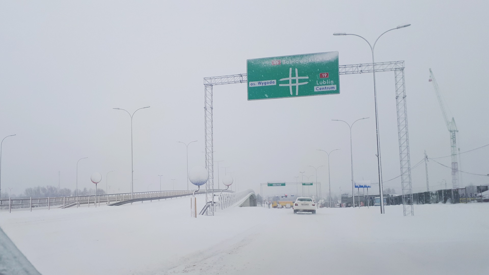 Śnieżyca w woj. podlaskim – wiele kolizji i wypadków, korki na ulicach