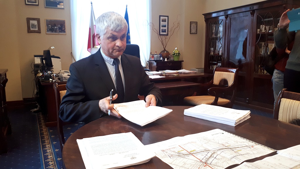 Wojewoda podlaski podpisał zezwolenie na budowę tzw. węzła drogowego Porosły