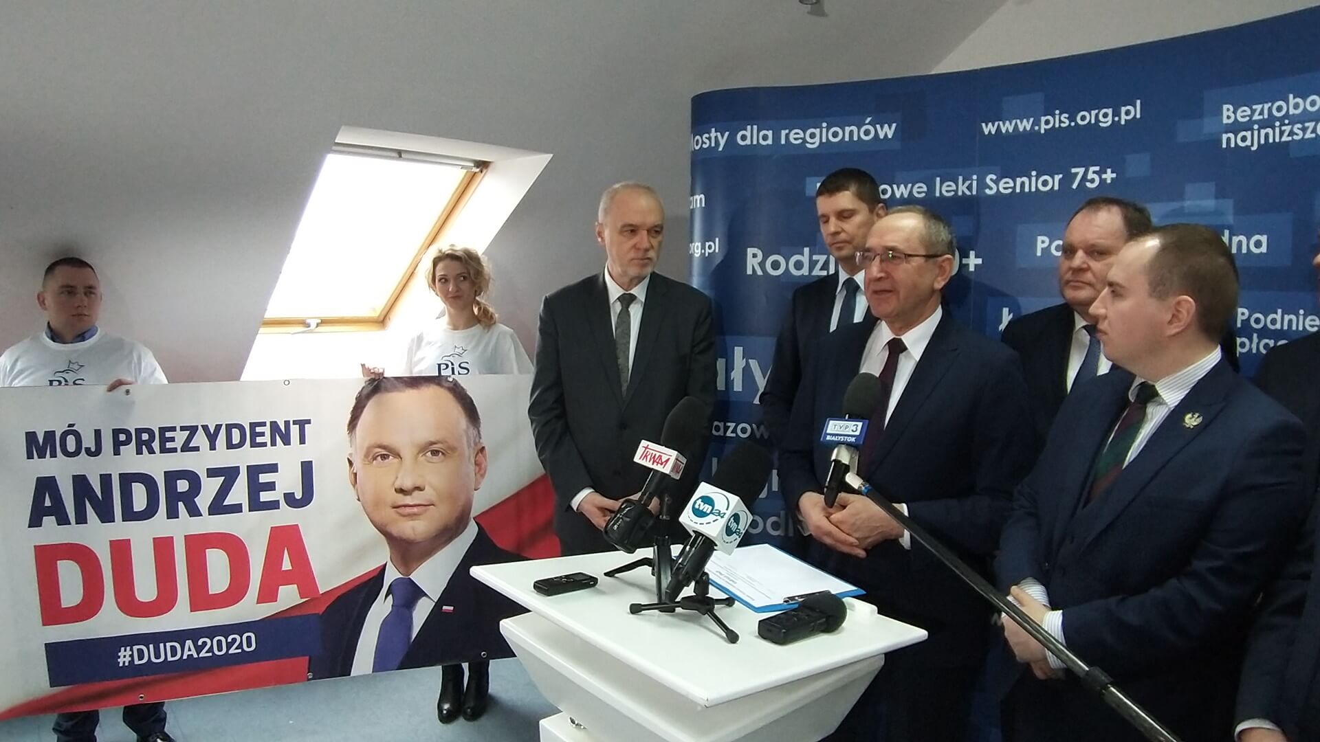 W Białymstoku rozpoczęła się zbiórka podpisów pod kandydaturą Andrzeja Dudy na prezydenta