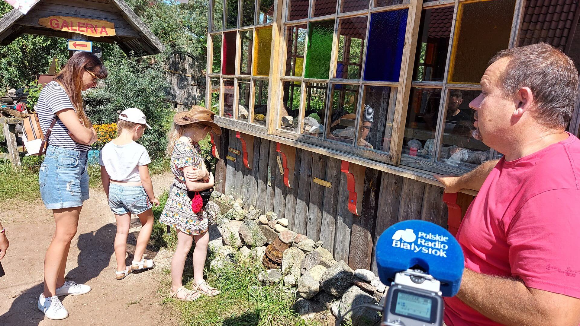 Co mówią kamienie, czyli spacer geologiczny po podwórku w Budzie Ruskiej