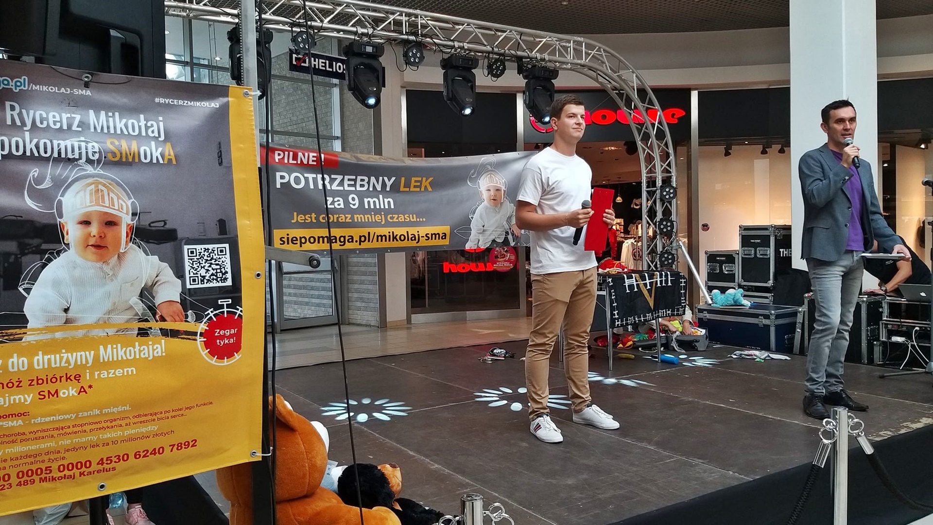 Mikołaj walczy z SMA - w Białymstoku odbył się charytatywny kiermasz