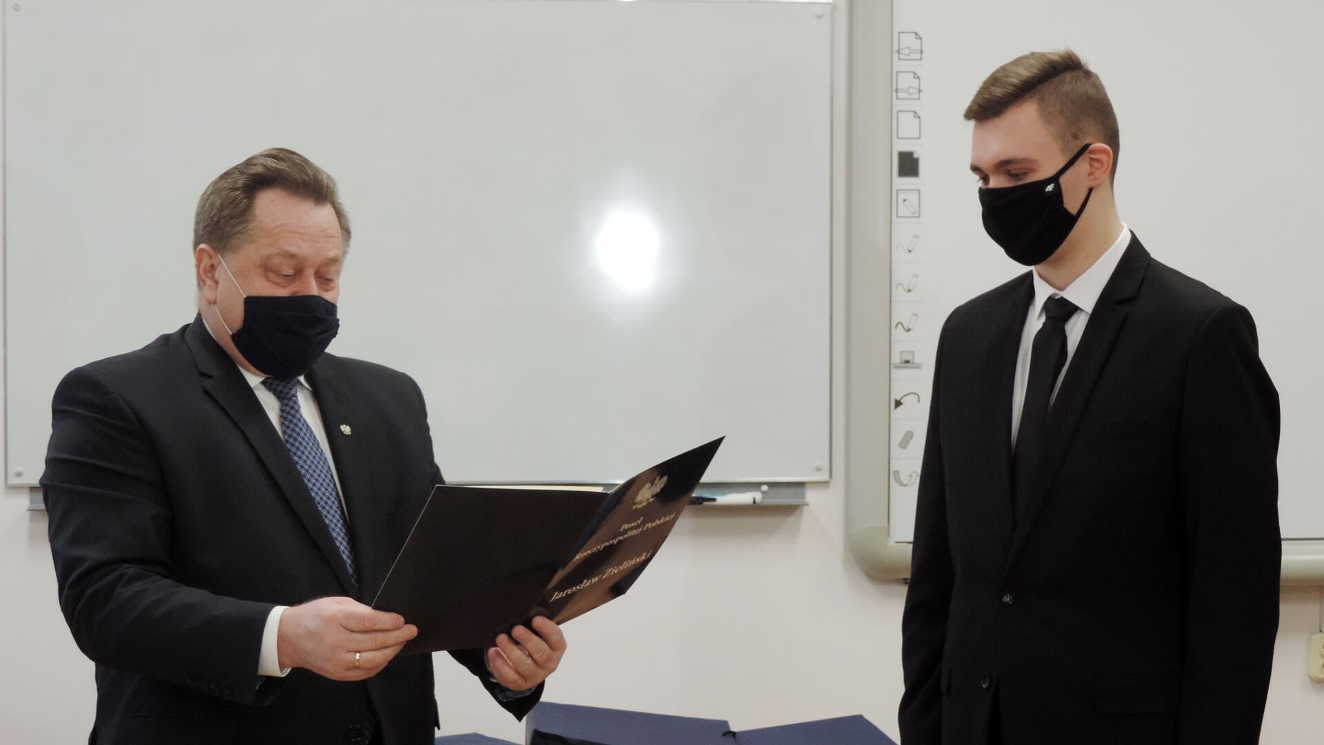 Uczeń z Czartajewa nagrodzony w konkursie "By czas nie zaćmił i niepamięć"