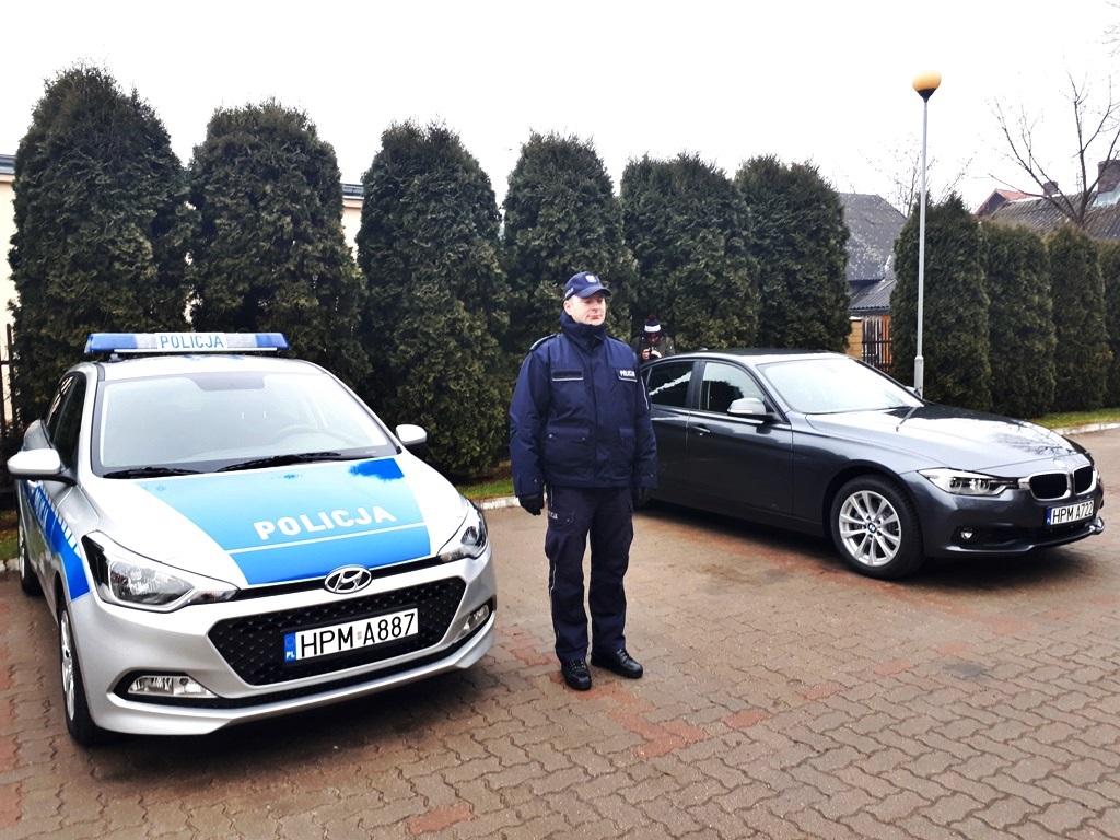 Sokólscy policjanci mają dwa nowe radiowozy