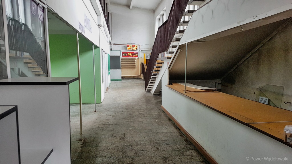 Zamiast handlu - kultura. W Łomży podpisano umowę ws. modernizacji hali targowej