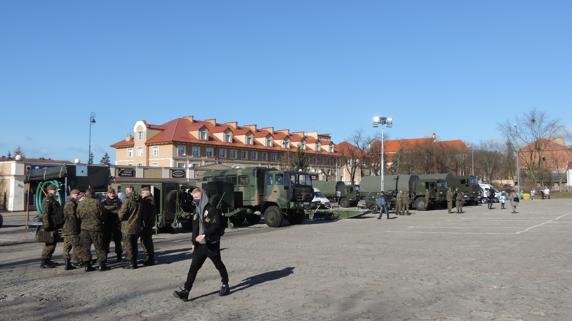 Żołnierze Obrony Terytorialnej zaprezentowali w Łomży specjalistyczny sprzęt