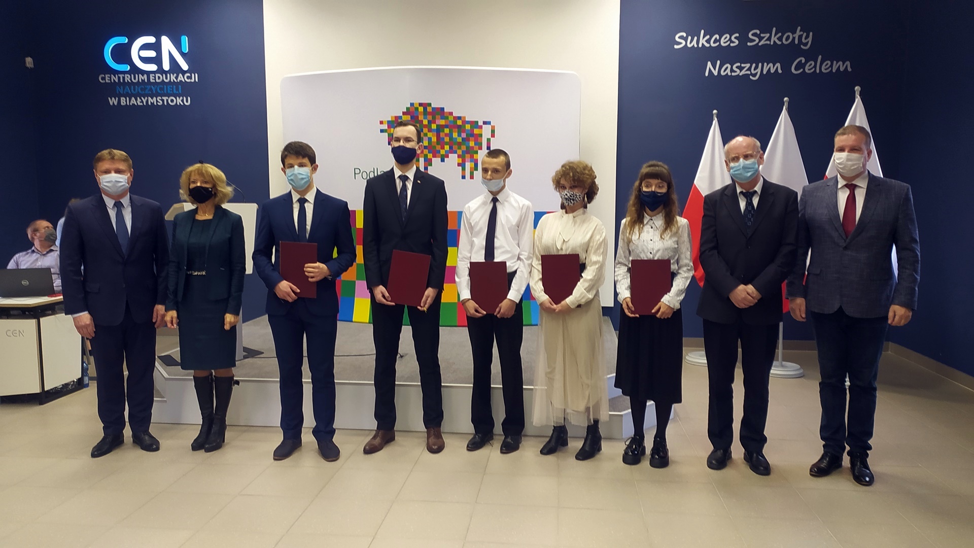 Uczniowie otrzymali stypendia Zarządu Województwa Podlaskiego