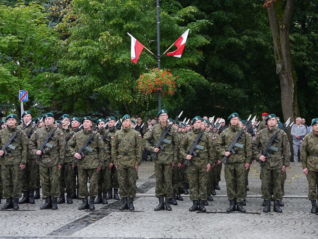 Ponad 160 żołnierzy Wojsk Obrony Terytorialnej złożyło przysięgę w Łomży i Suwałkach