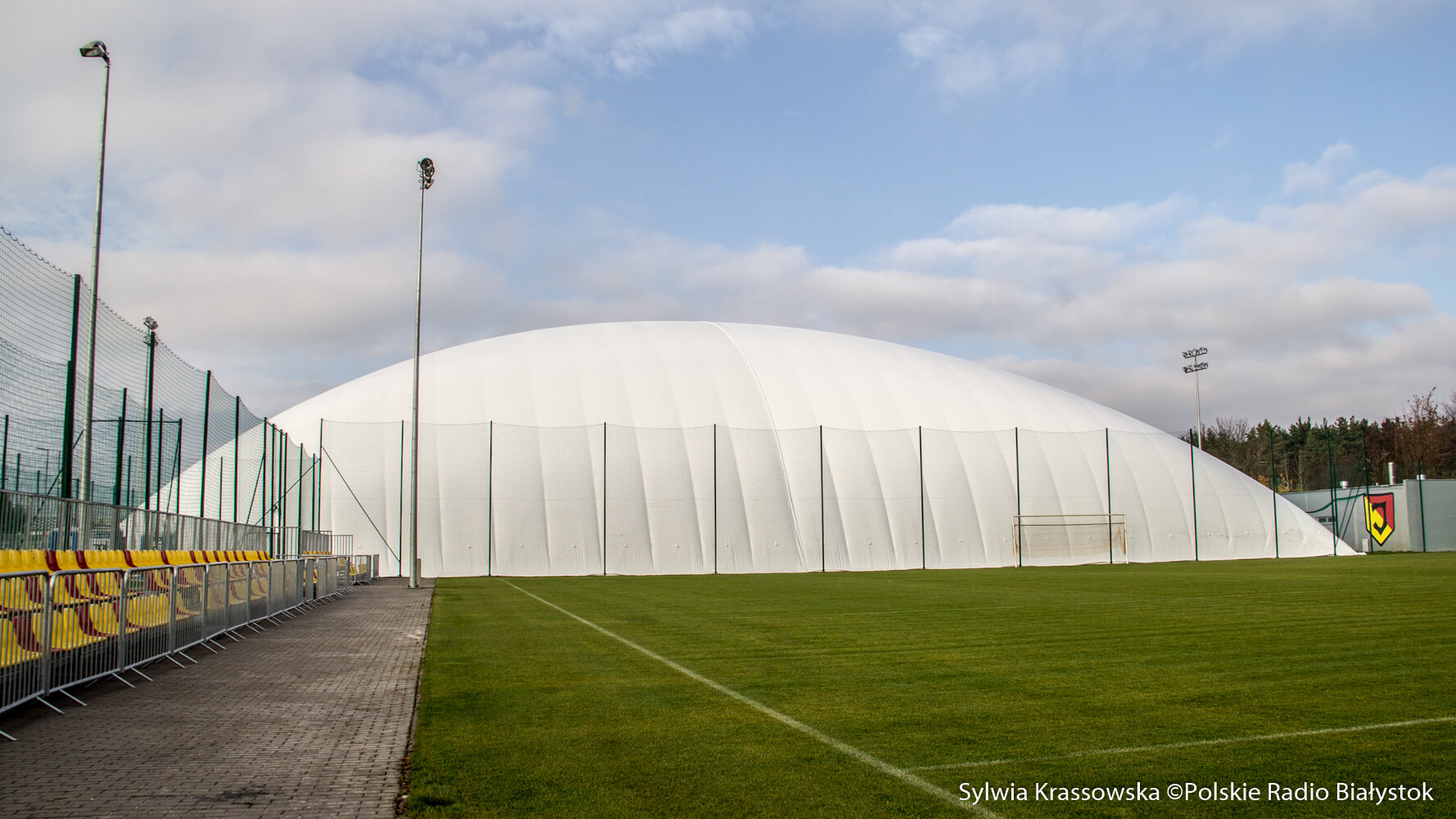 Otwarte zajęcia sportowe dla dzieci pod okiem fachowców - treningi z Akademią Jagiellonii Białystok