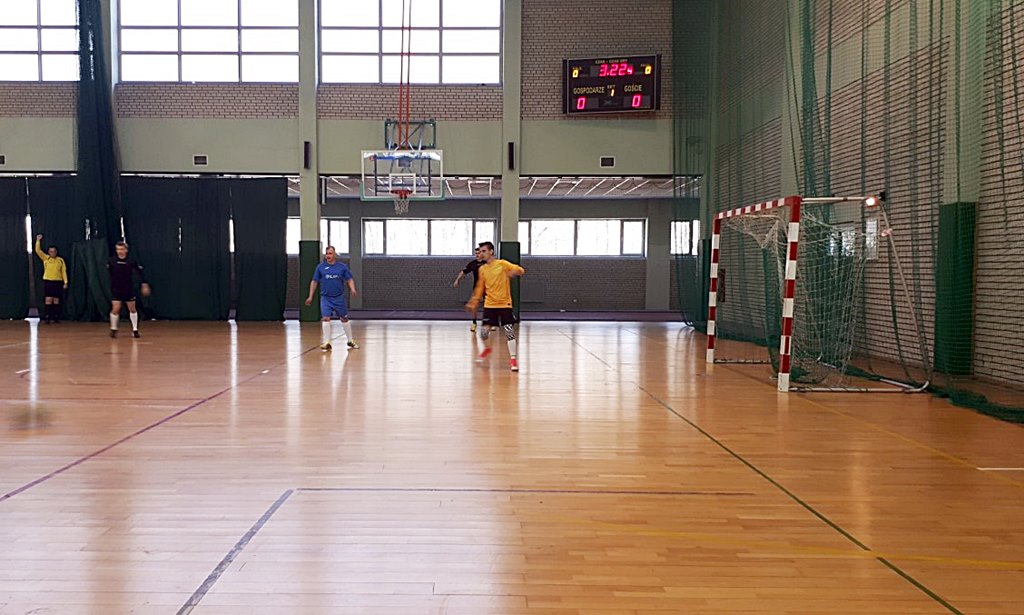 Zza biurka na boisko - turniej futsalu firm zrzeszonych w Podlaskim Klastrze Obróbki Metali