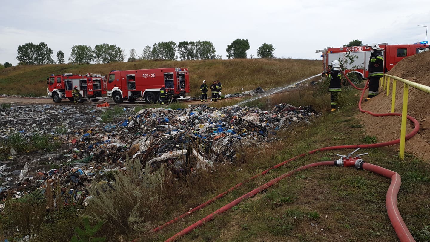 Kolejny pożar na wysypisku w Koszarówce koło Grajewa