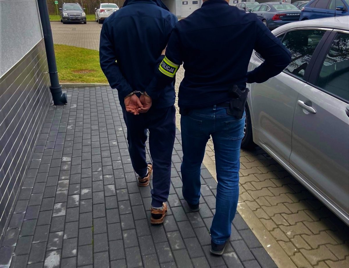 Kierowca próbował przekupić policjantów podczas kontroli drogowej