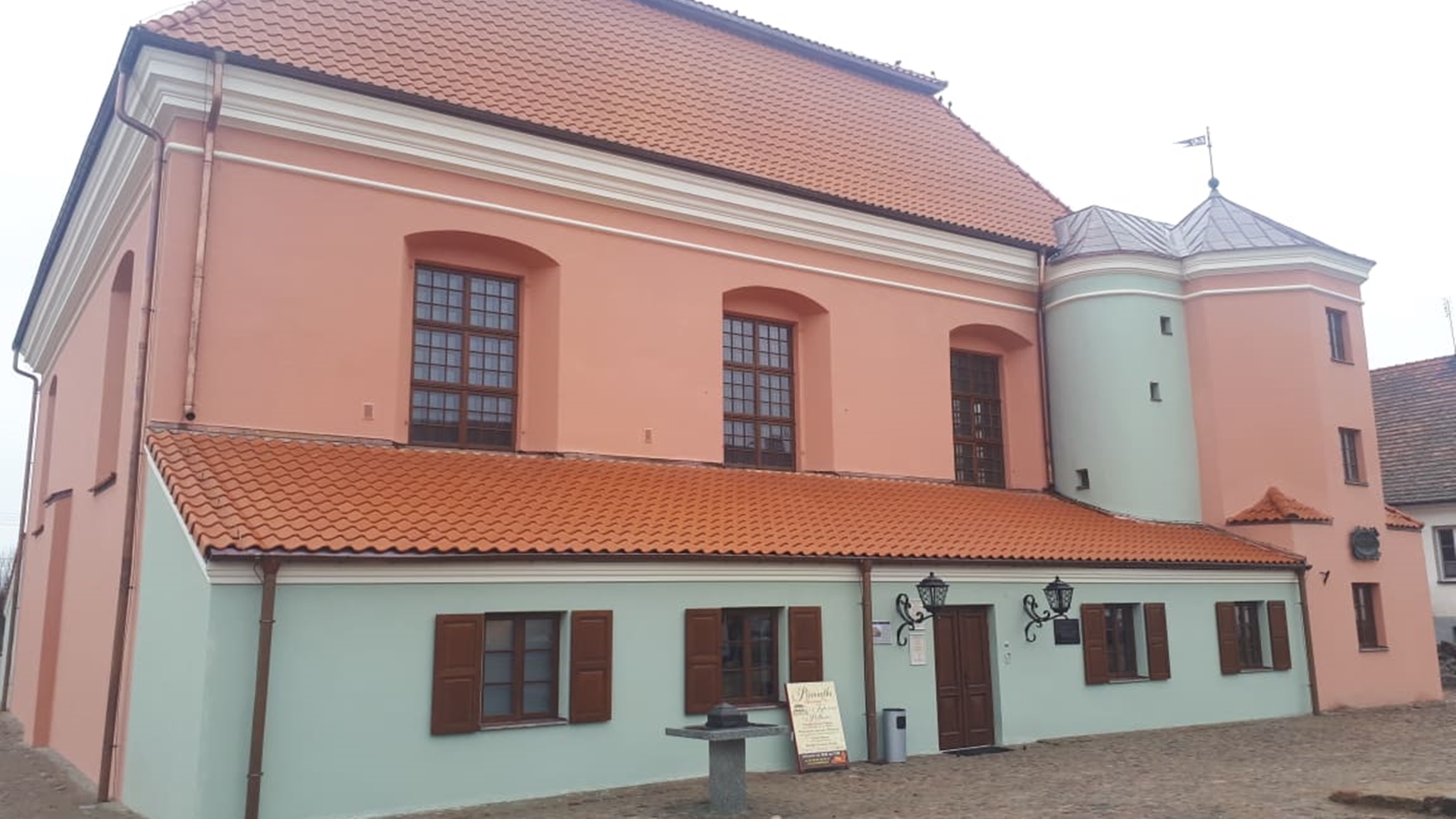 Podsumowano prace konserwatorskie w zabytkowej synagodze w Tykocinie