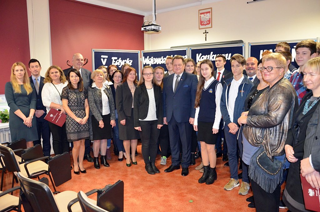 Konkurs historyczno-literacki rozstrzygnięty - młodzież odebrała nagrody w Suwałkach