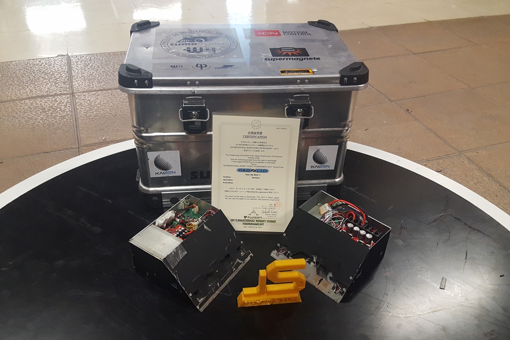 Robot drużyny z Politechniki Białostockiej zajął pierwsze miejsce w zawodach Robolid 2017