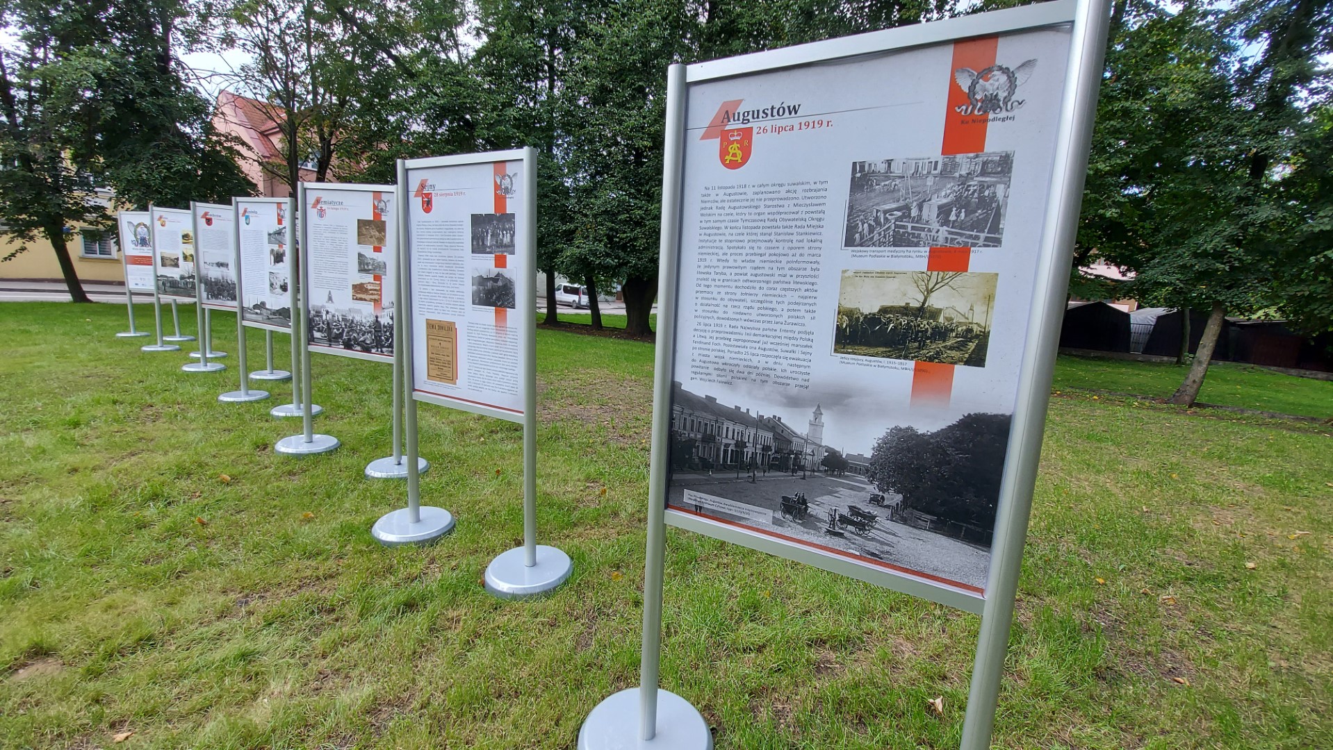 Wystawa "Wiele dróg - jeden cel. Ku Niepodległej" w Grajewie