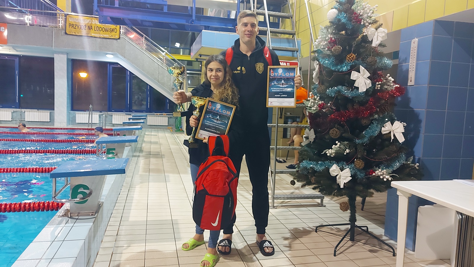 Za nami 20. Świąteczny Nocny Maraton Pływacki w Białymstoku