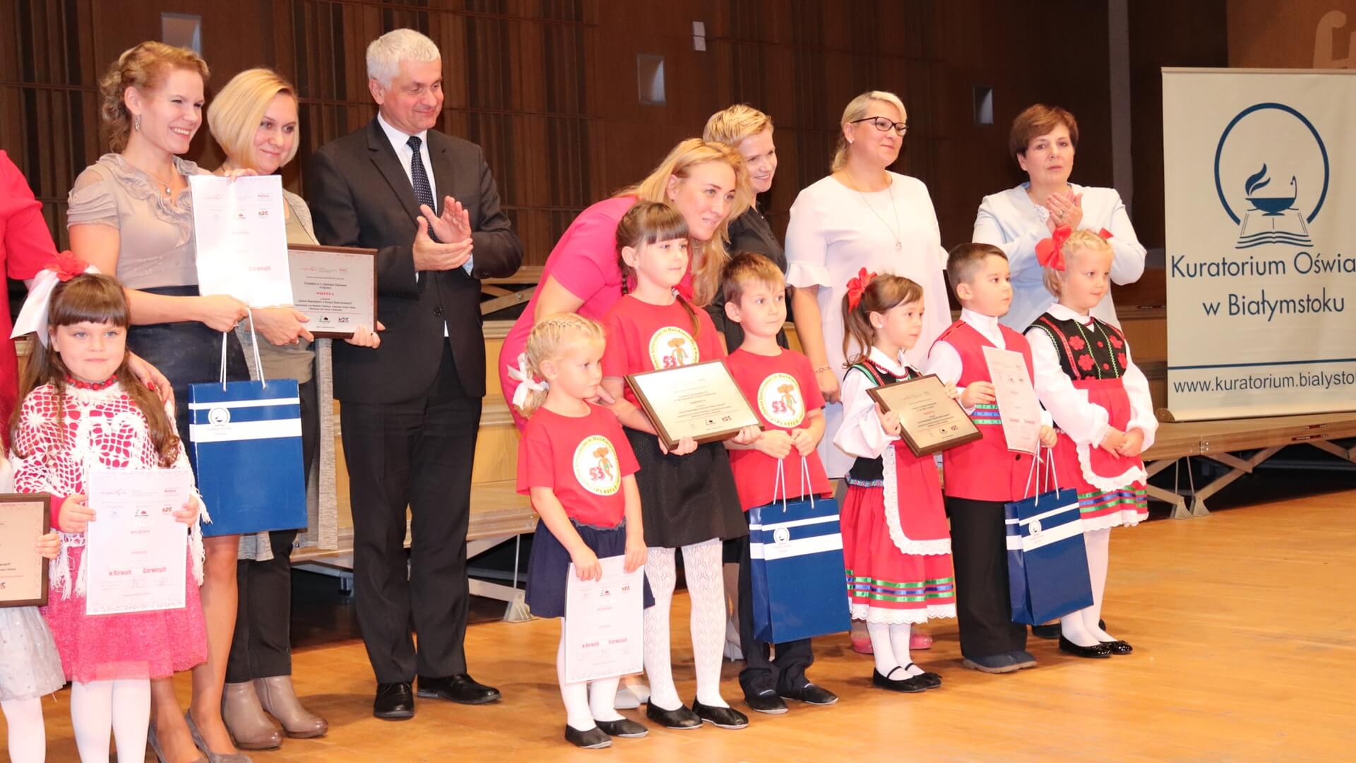 Ponad 120 podlaskich szkół i przedszkoli w konkursie kuratorium oświaty