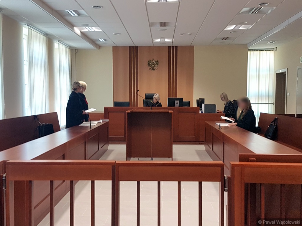 Kobieta oskarżona o zagłodzenie kilkunastu krów stanęła przed zambrowskim sądem