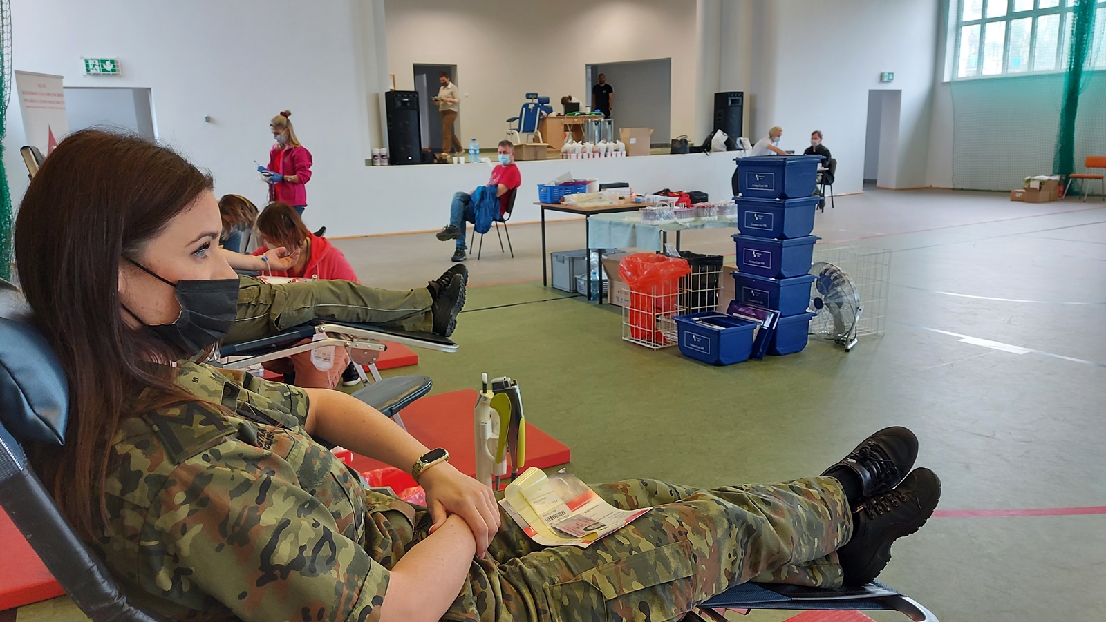 Funkcjonariusze Podlaskiego Oddziału Straży Granicznej honorowo oddają krew