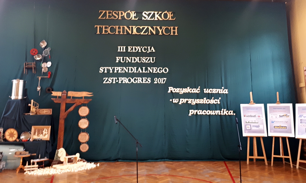 Stypendia i praktyki dla najlepszych uczniów ZST w Białymstoku