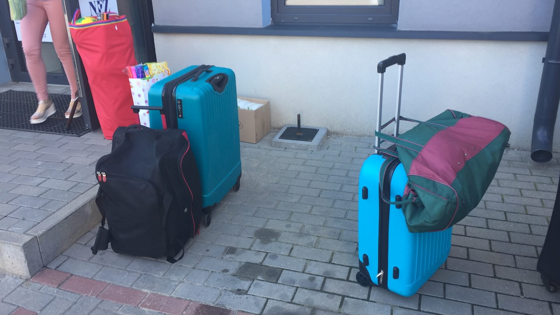 Grupa rodzeństwa dzieci hospicyjnych - podopiecznych białostockiej Fundacji Pomóż Im wyjechała na wakacje