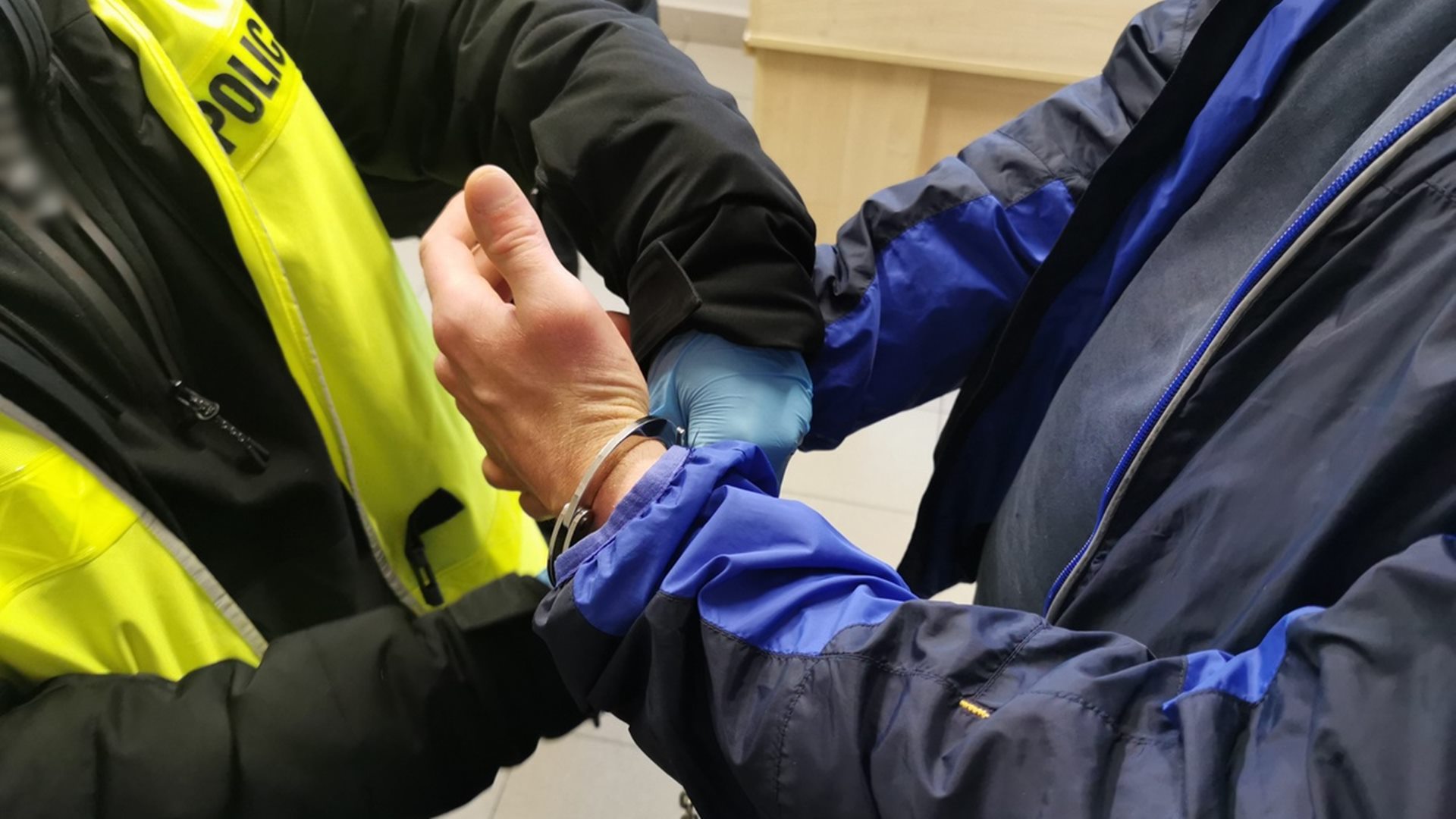 Nawet pięć lat więzienia grozi taksówkarzowi, który w powiecie łomżyńskim miał kraść paliwo