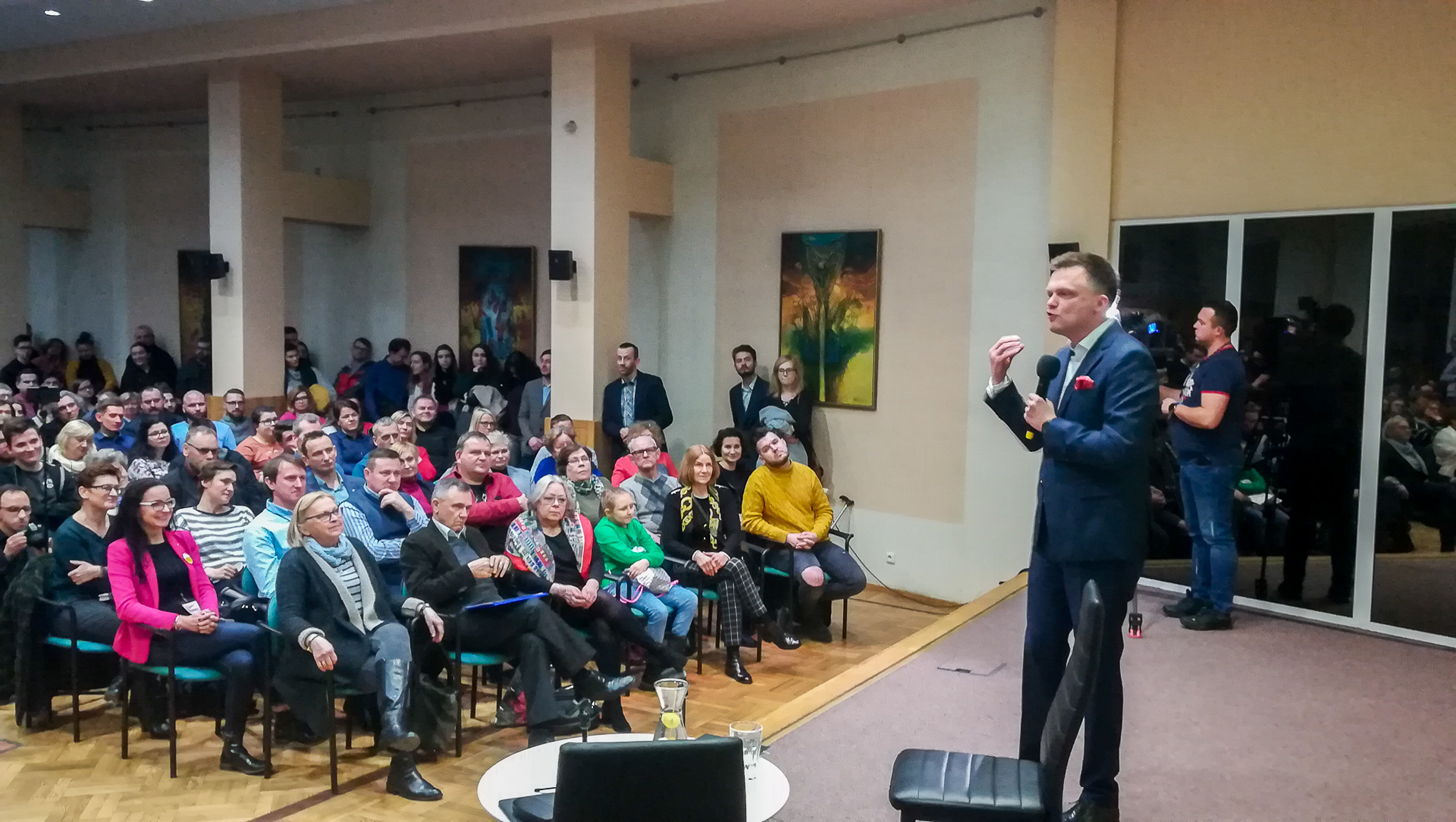 Szymon Hołownia w Hajnówce: państwo powinno wspierać mieszkańców terenów cennych przyrodniczo