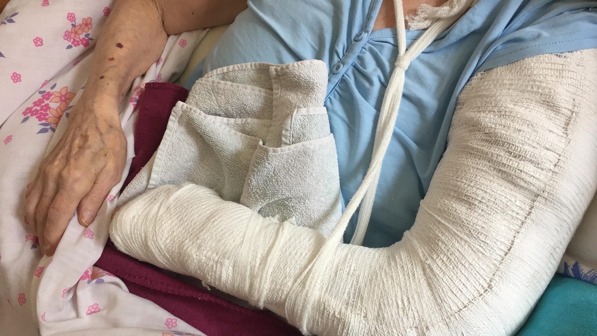 Opiekunka miała pobić i okraść niepełnosprawną 79-letnią białostoczankę